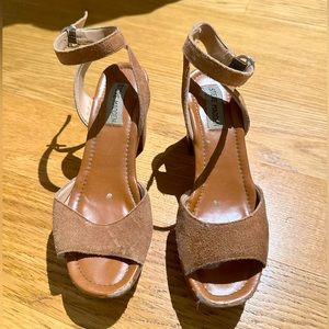 Steve Madden Chunky Platform Sandals